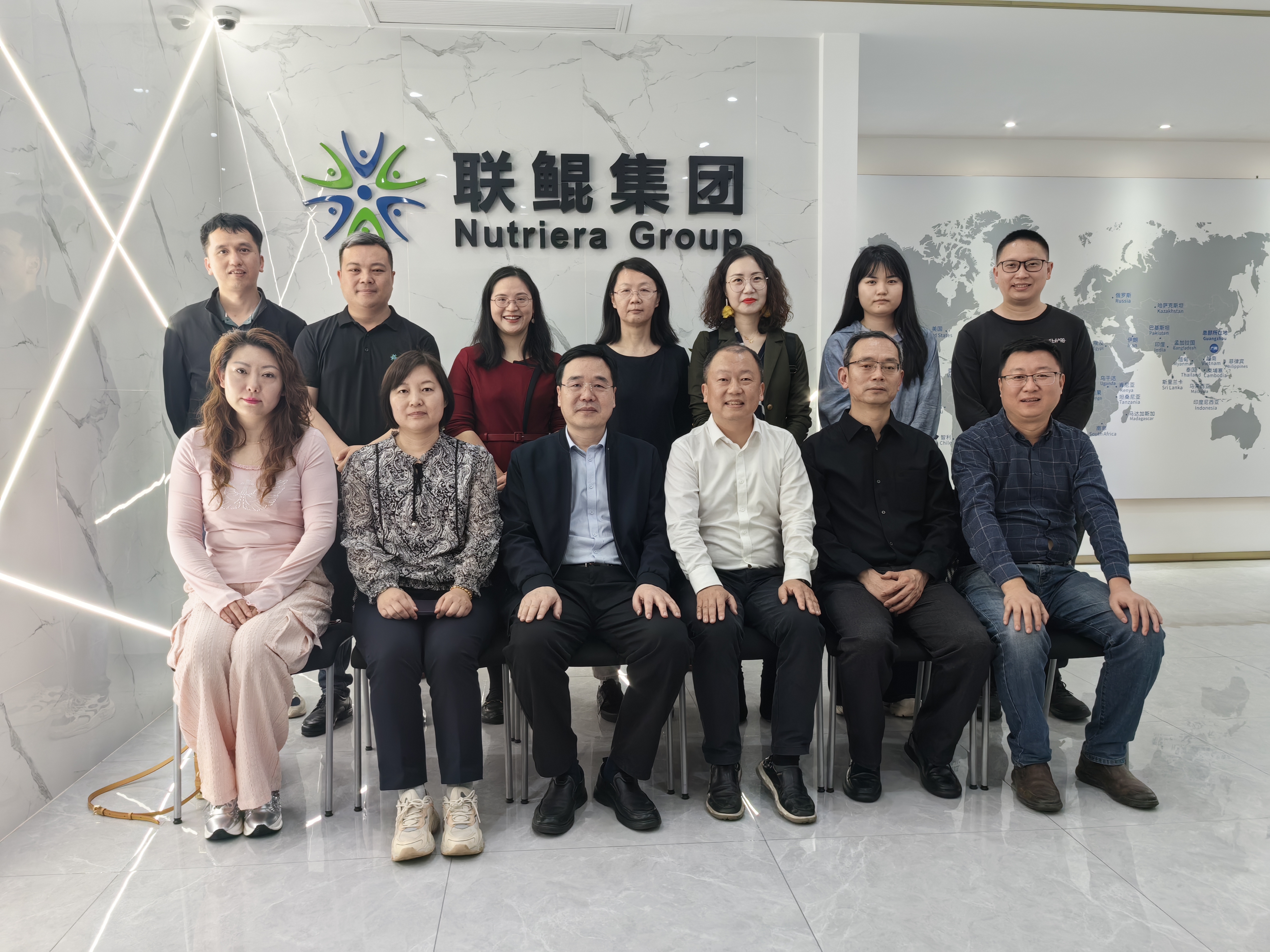 中国渔业协会常务副会长兼秘书长李胜利一行莅临联鲲集团考察调研